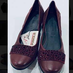 Tamaris Anisa burgundy low heel pumps Sz 39